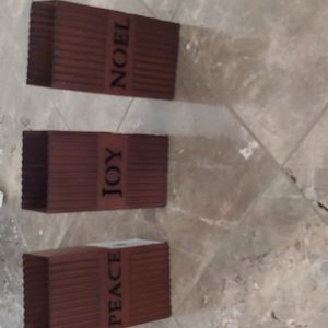 Holiday candle holders